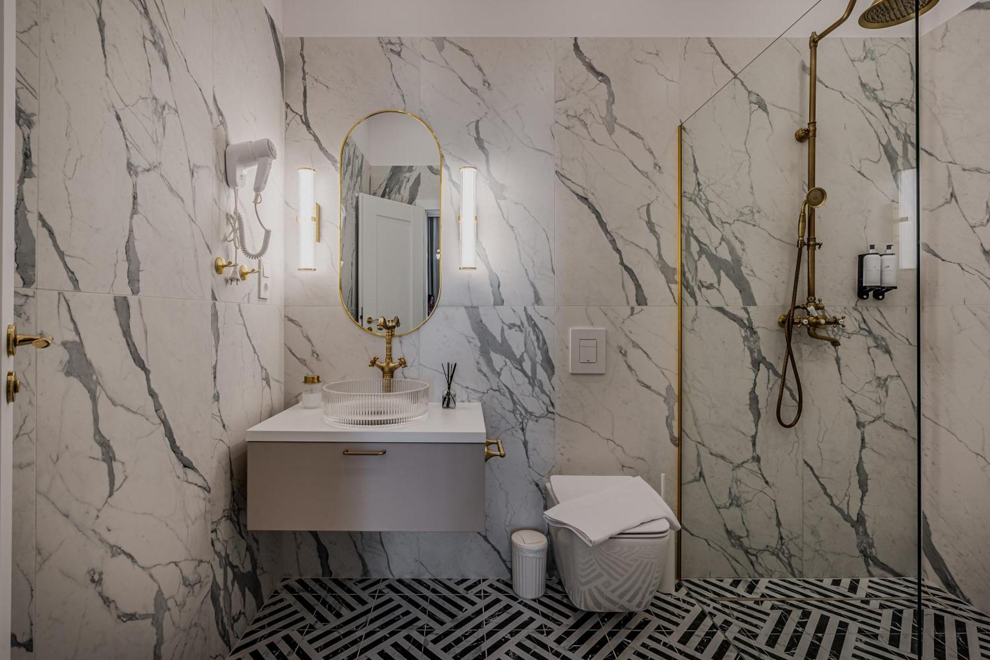 Timeless Boutique Suites By Bqa Budapest Exteriör bild