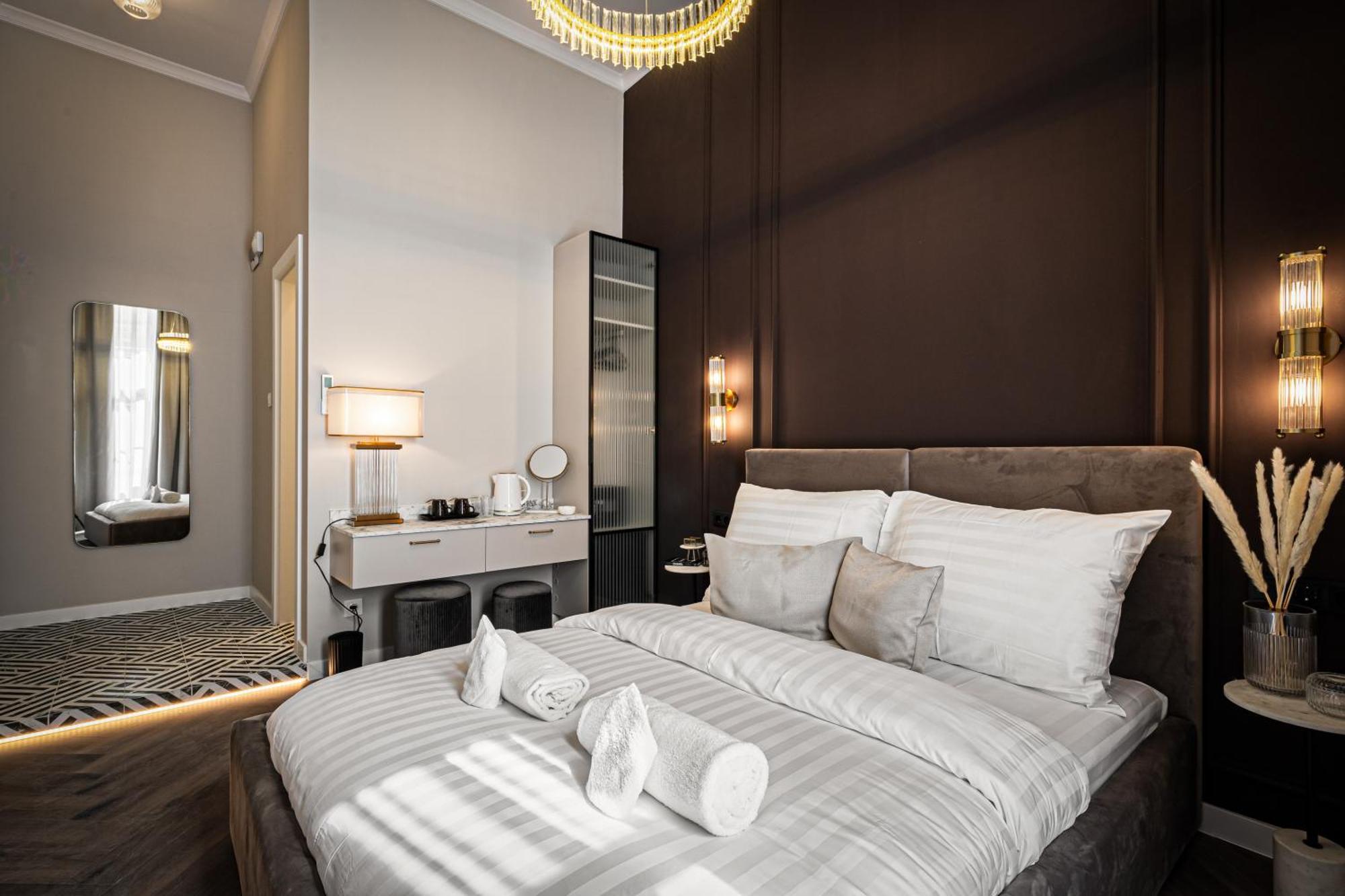 Timeless Boutique Suites By Bqa Budapest Exteriör bild